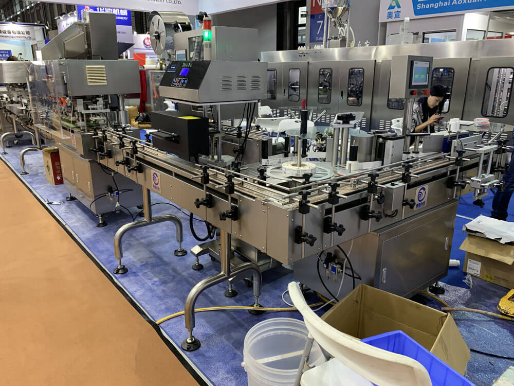 병 충전 및 캡핑 라인