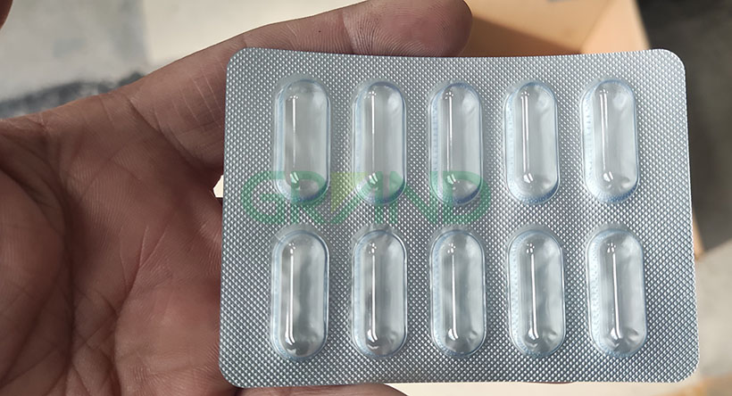 캡슐 용 물집 포장 기계