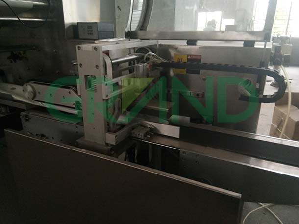 젖은 물티슈는 접이식 및 포장 기계 세부 사항