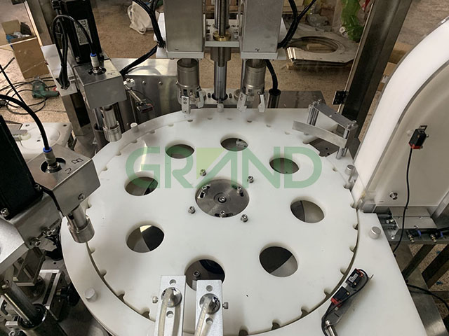 튜브 테스트 키트 충전 및 캡핑 머신 스트라큐어 드로우 드로우 04