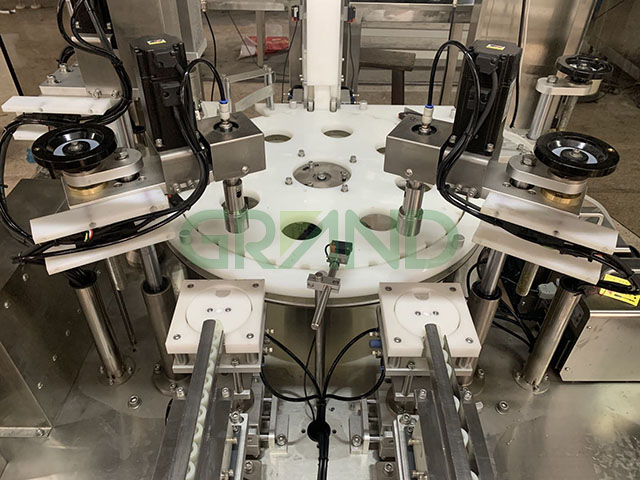 튜브 테스트 키트 충전 및 캡핑 머신 스트라큐어 드로우 드로우 05